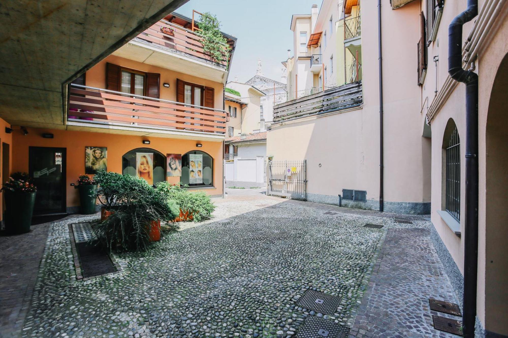 Apartamento Flat Mazzini 6 Alzano Lombardo Exterior foto