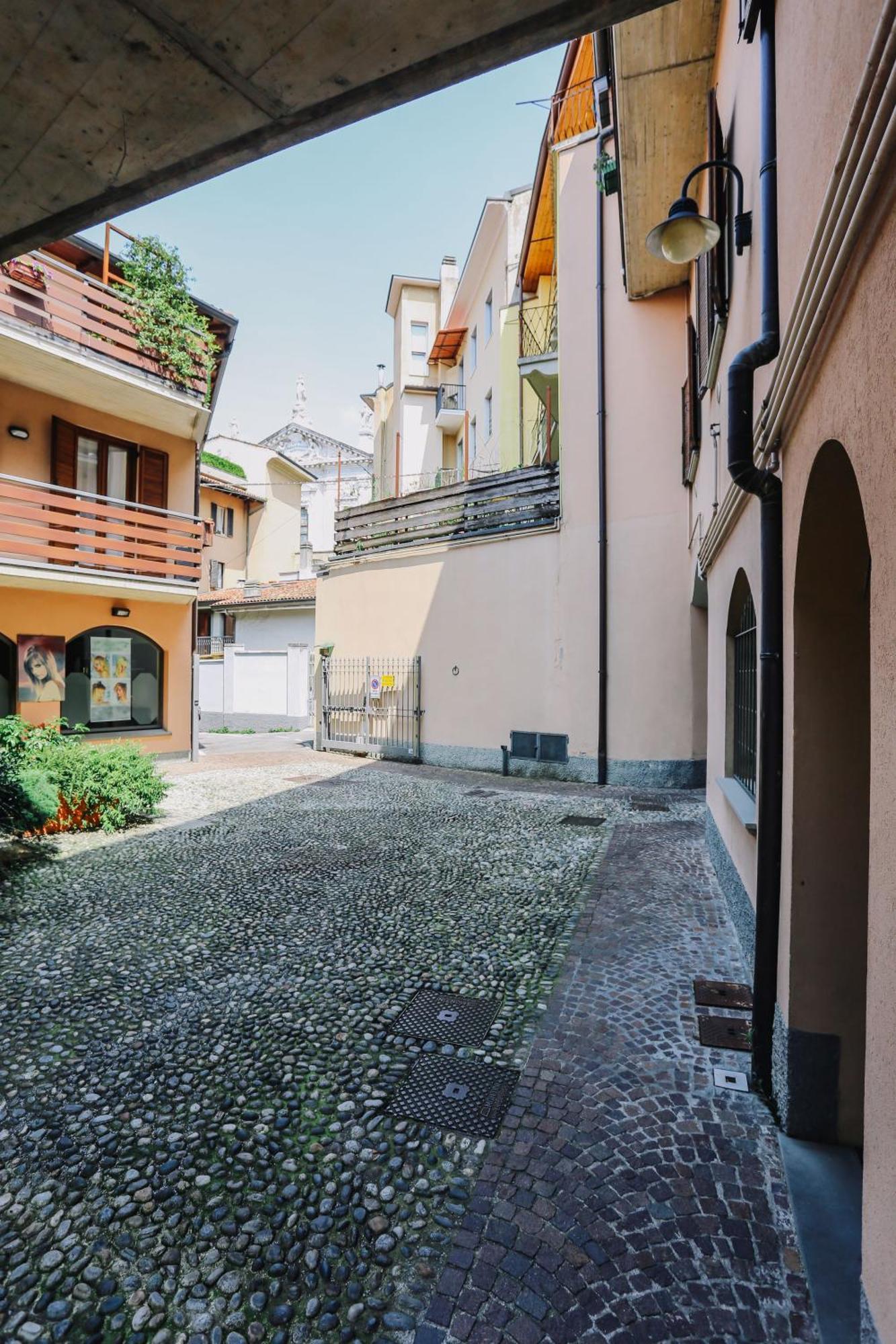 Apartamento Flat Mazzini 6 Alzano Lombardo Exterior foto